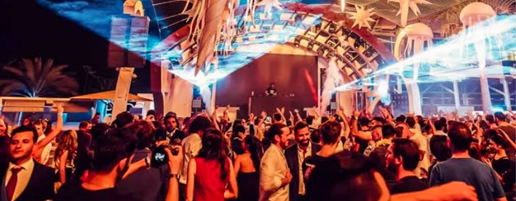 Zero Gravity Dubai Restaurant