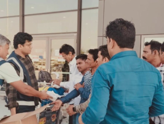 Rainfall in UAE, Volunteers tirelessly organized food and flights for stranded airport passengers